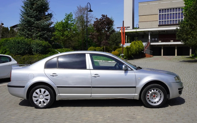 Skoda Superb cena 4999 przebieg: 256000, rok produkcji 2005 z Katowice małe 562